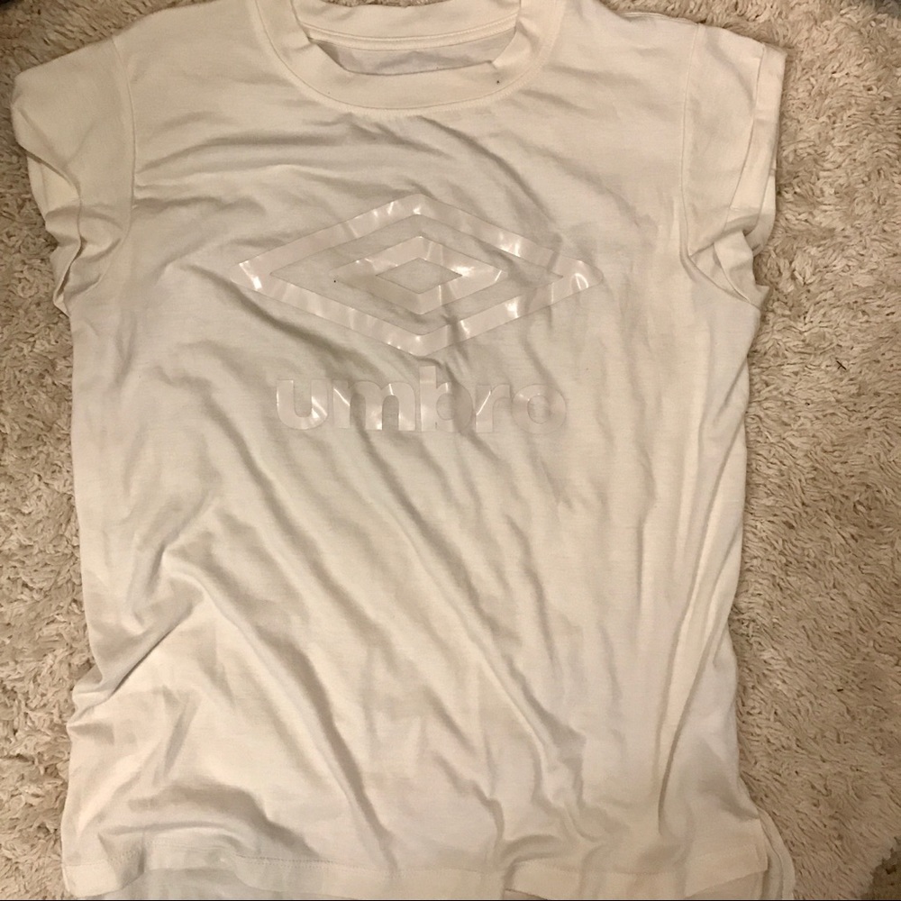EUC Umbro shirt